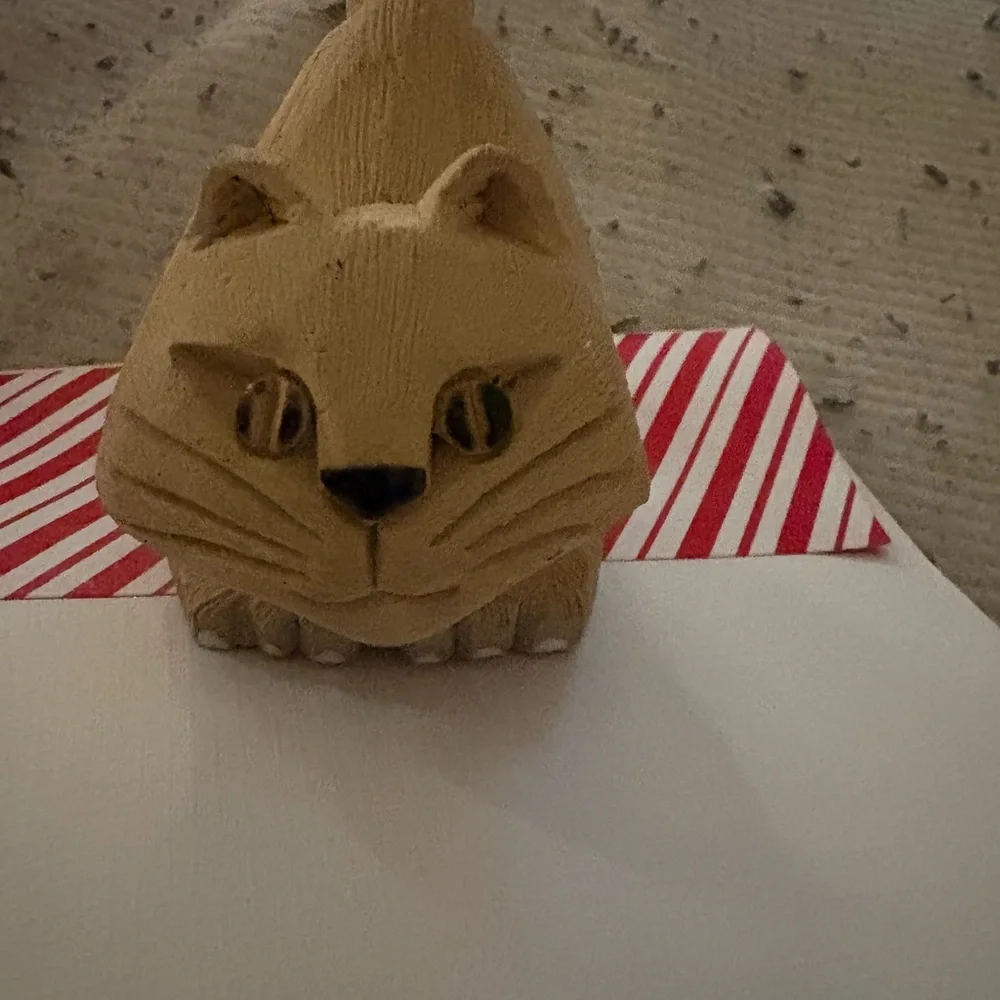 Rare Artesian Rinconada‎ cat figurines signed